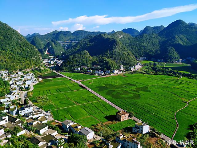 万峰湖旅游攻略_万峰林评为生态旅游区_师宗到万峰林多少公里